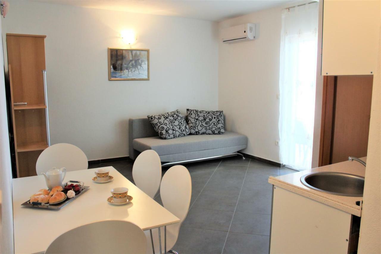 Apartmani Marija Duće Exterior foto